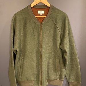 Men's collarless jacket